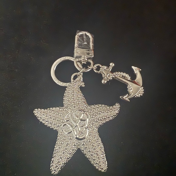 New upcycled Louis Vuitton Silver Starfish Key Holder / bag charm - Picture 1 of 4